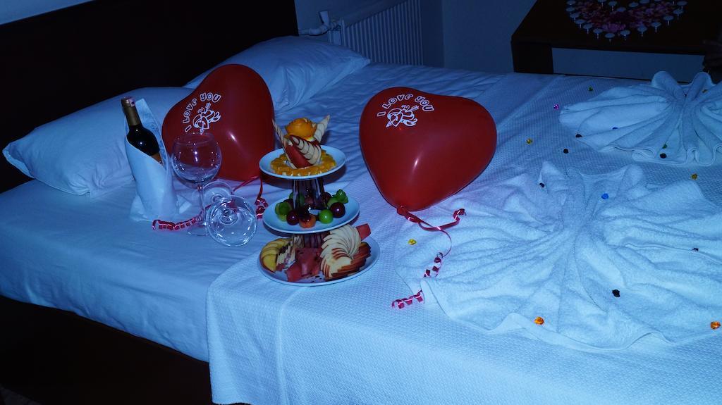 Ekin Hotel Kusadası Eksteriør billede